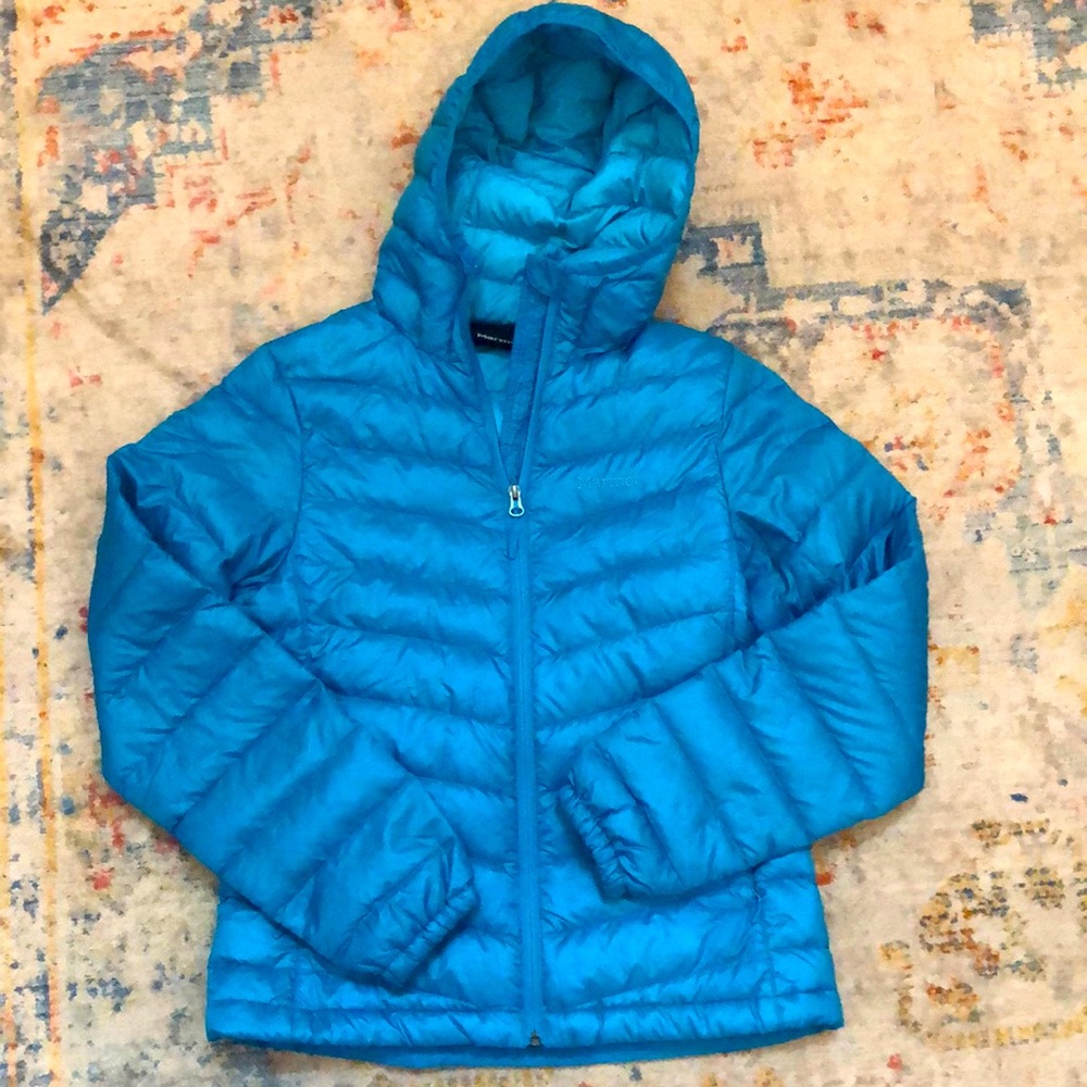 Marmot women’s 700 fill down jacket size small